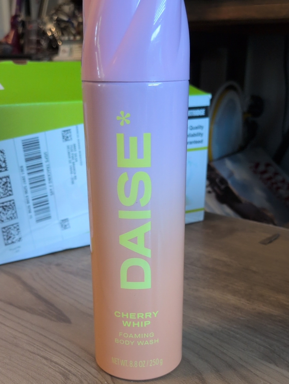 DAISE Cherry Whip Foaming Body Wash -